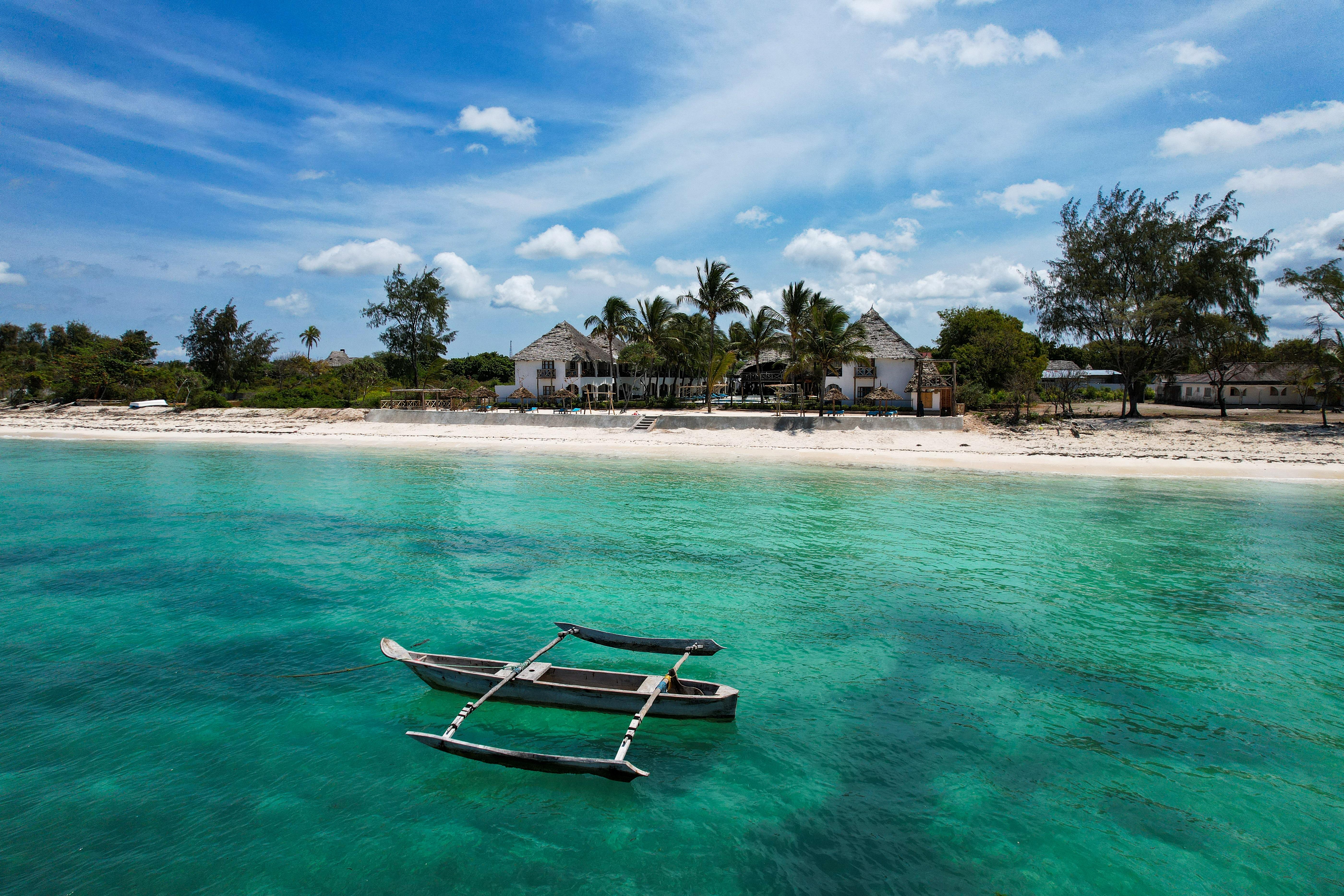 Nest Style Beach Hotel Zanzibar Makunduchi Bagian luar foto