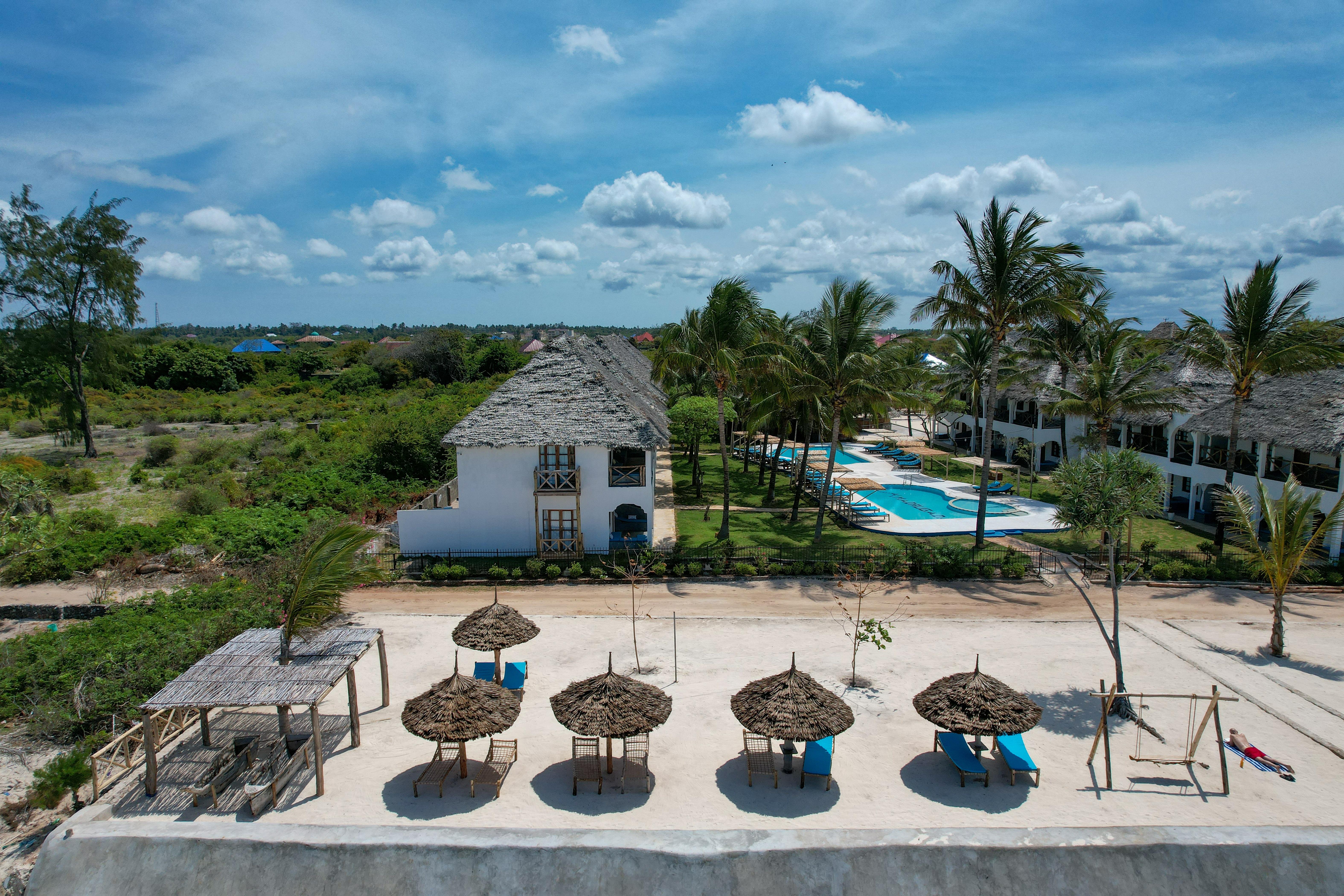 Nest Style Beach Hotel Zanzibar Makunduchi Bagian luar foto