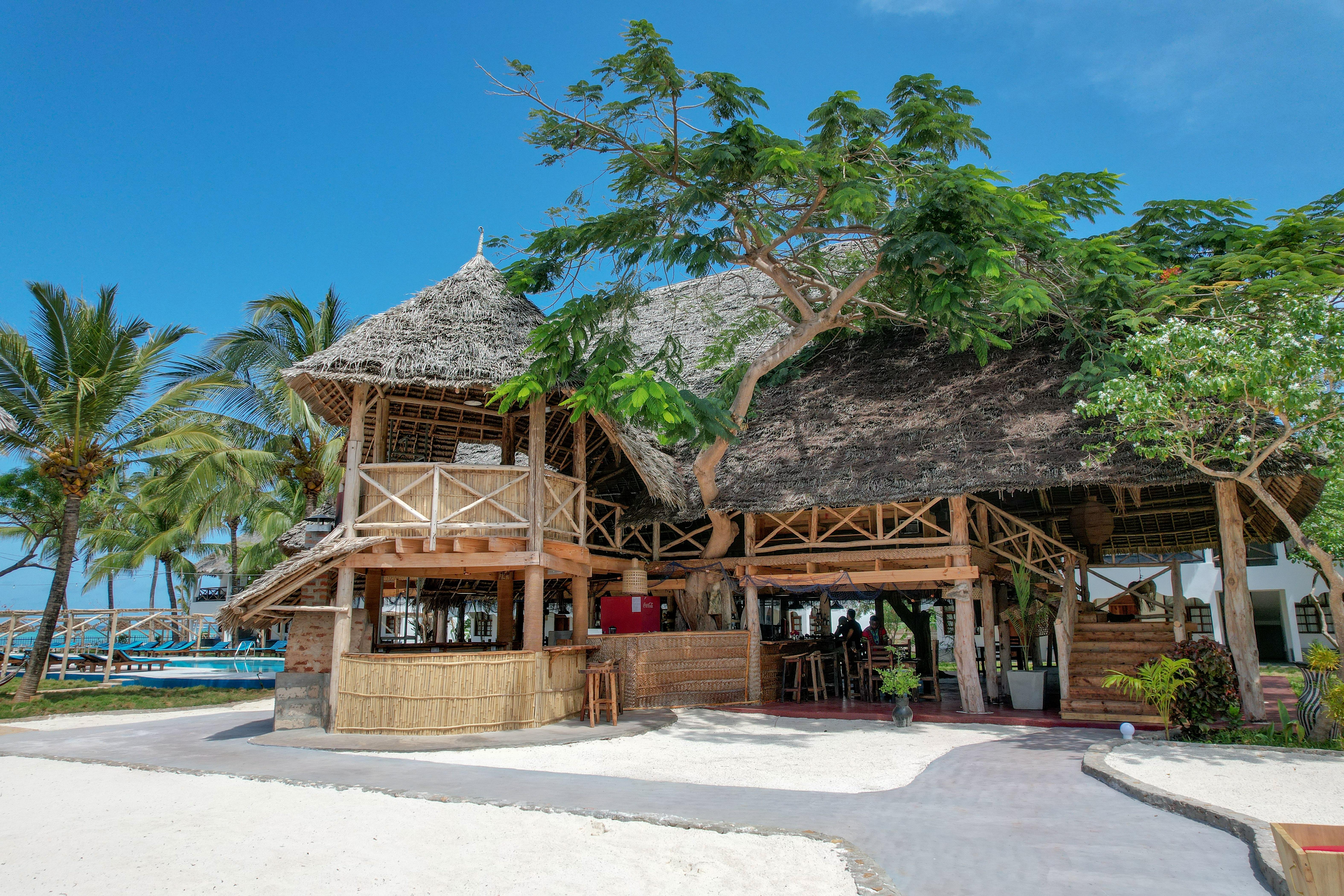 Nest Style Beach Hotel Zanzibar Makunduchi Bagian luar foto